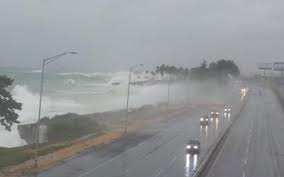 MALECON LLUVIA