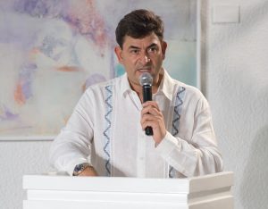 Daniel-Hernandez-VP-Regional-de-Operaciones-de-AMResorts-300x234