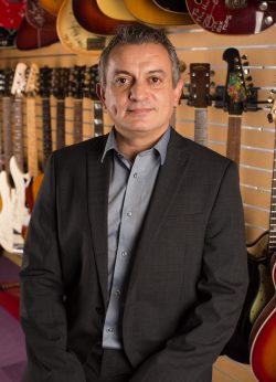 Anibal_Fernadaz_Corporate_Headshots-13-250x346